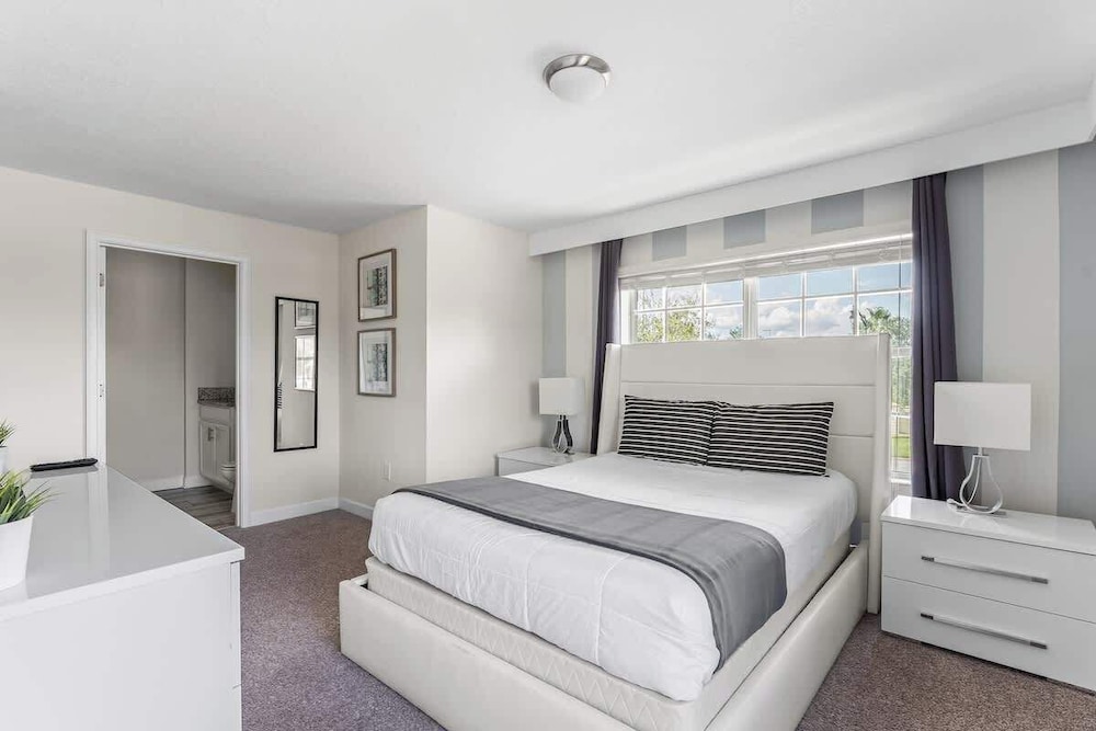 Private Pool Plus 5BR Themed Bedrooms