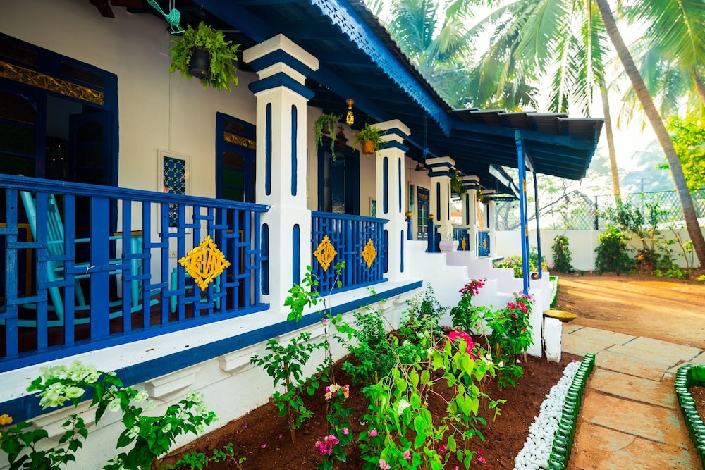 OYO 10868 Home Villa Calangute Beach