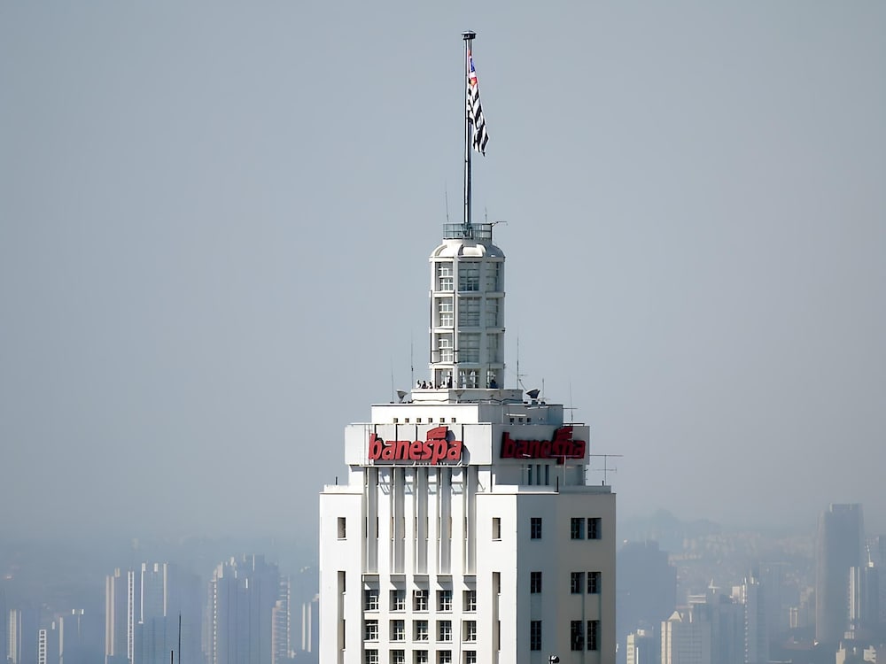Moderno com AC academia 24h e rooftop