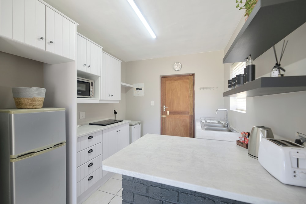 Lands Edge Eco Friendly Cottages