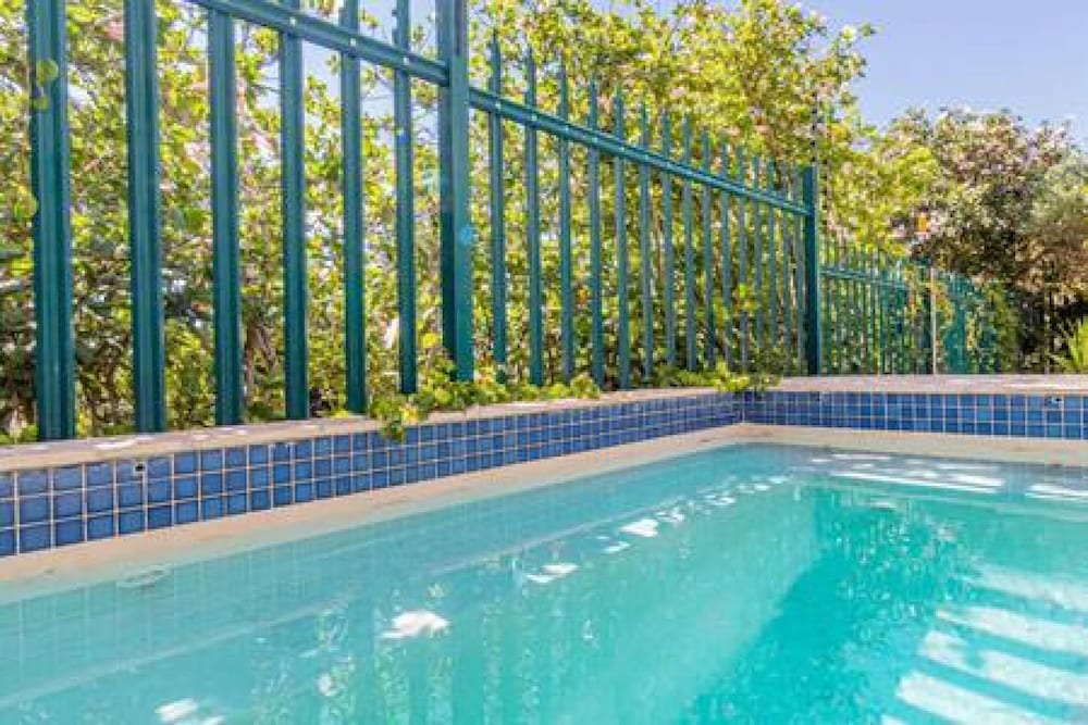 Large 3 Bedroom Apartment w Private Pool Casablanca