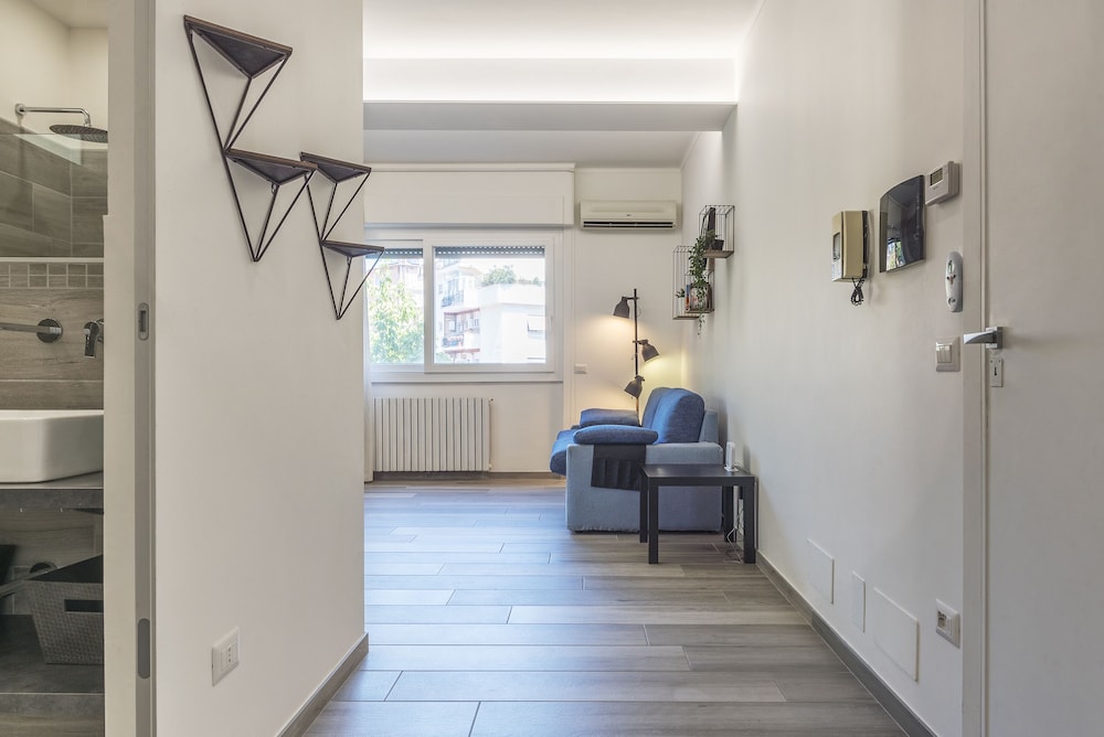 Modern Apartment Giardini Vaticani & S Pietro
