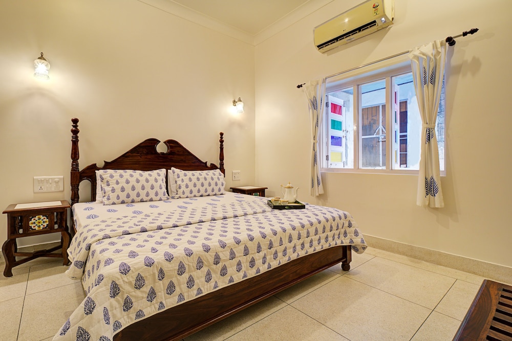 Ashapura Niwas by Vista Rooms view 5