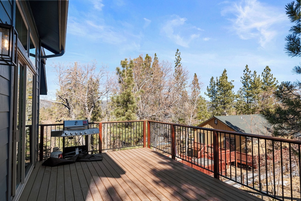 Pine Meadow All Seasons Lodge