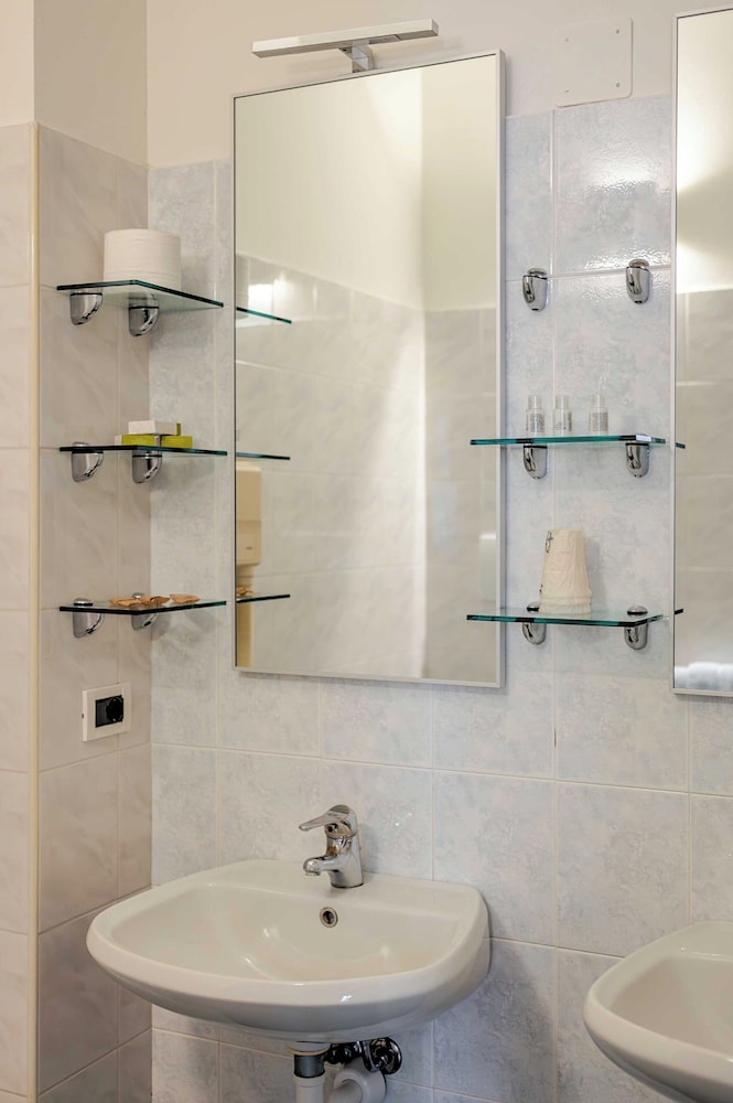 Hotel 3 Comfortable Stay in Ventimiglia