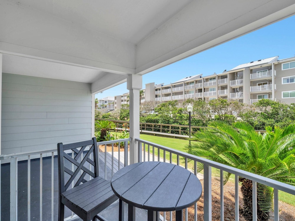 Beachside Villas 613