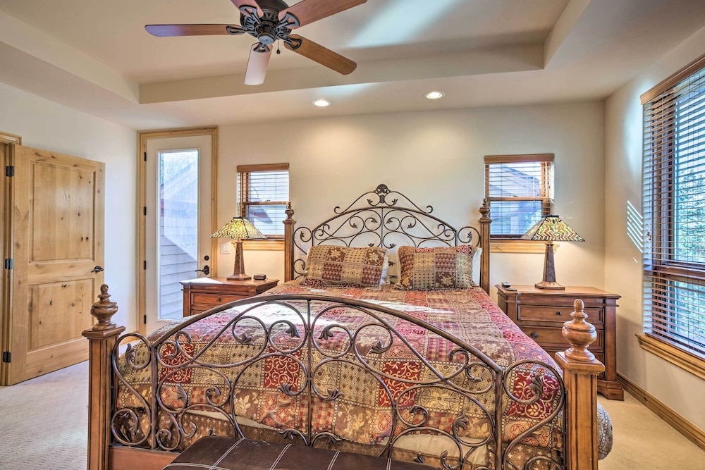 Dreamy Mtn Retreat w/ Hot Tub: 3 Mi to Ski Resorts view 4