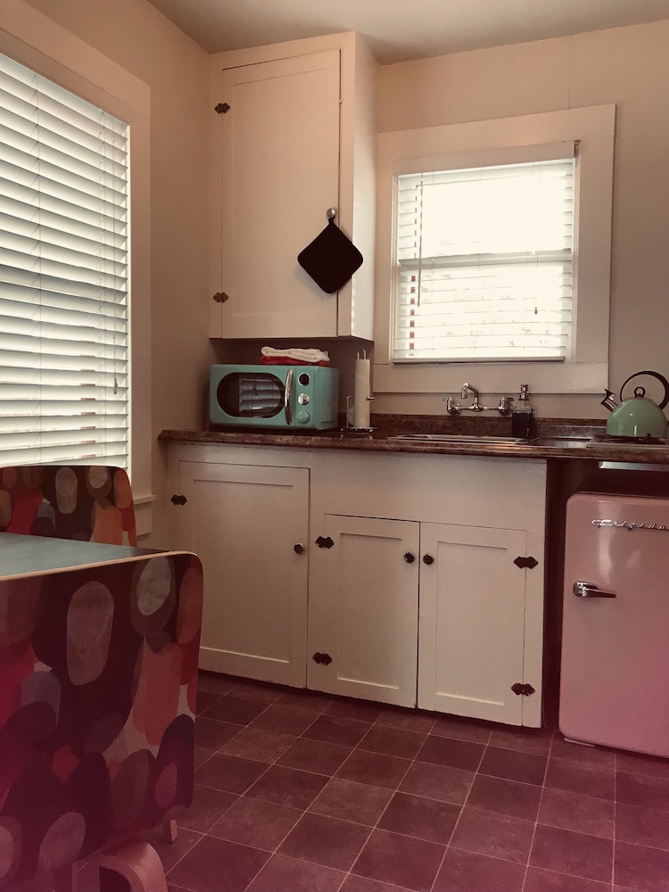 Ashland Vacations - Palm Cottages - Property Image 8