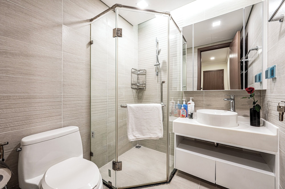 Vinhomes Central Park Apartment by Hava