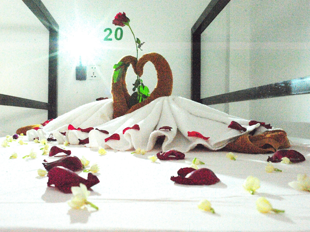 Kafu Hostel & Pool