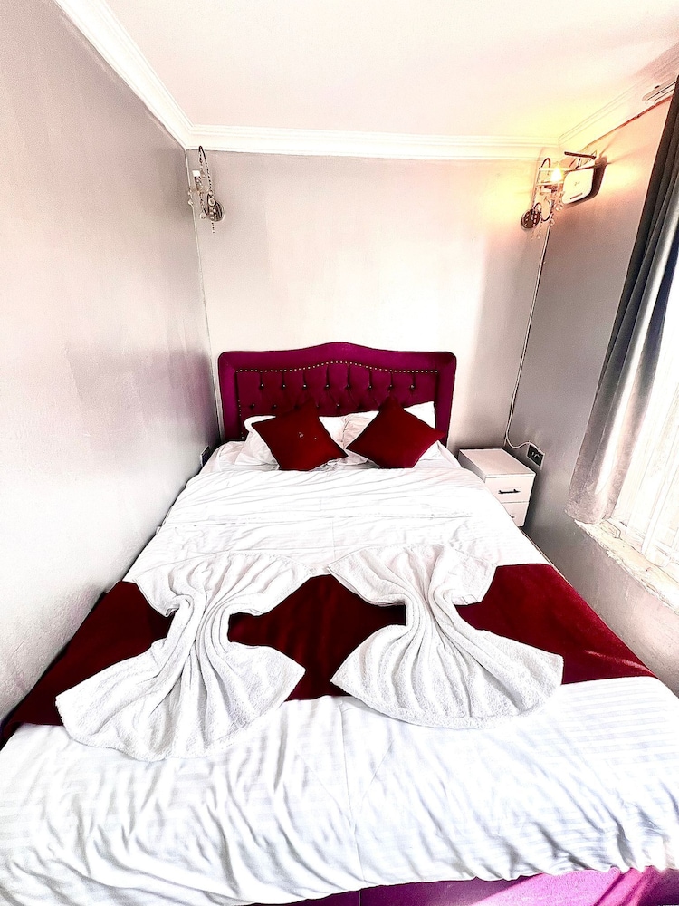 Taksim The Capital Center Hotel