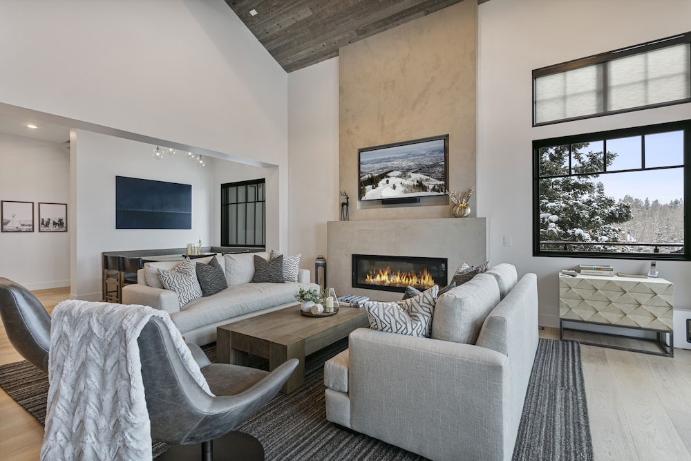 50 - Six Bedroom with Spa Stag Lodge 6 Condo
