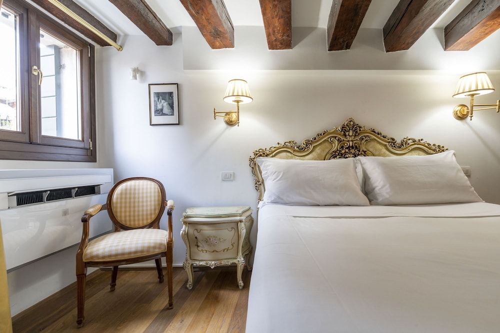 Gondola Luxury Apartment by Wonderful Italy photo 3