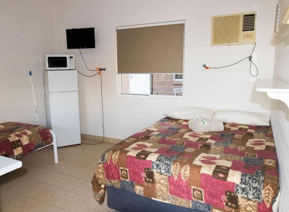 Birdsville Tourist Park