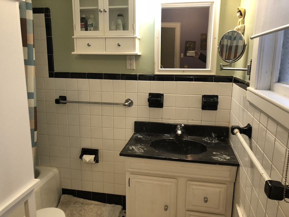 Boston Vacations - The Cambridge Karma House - Property Image 2