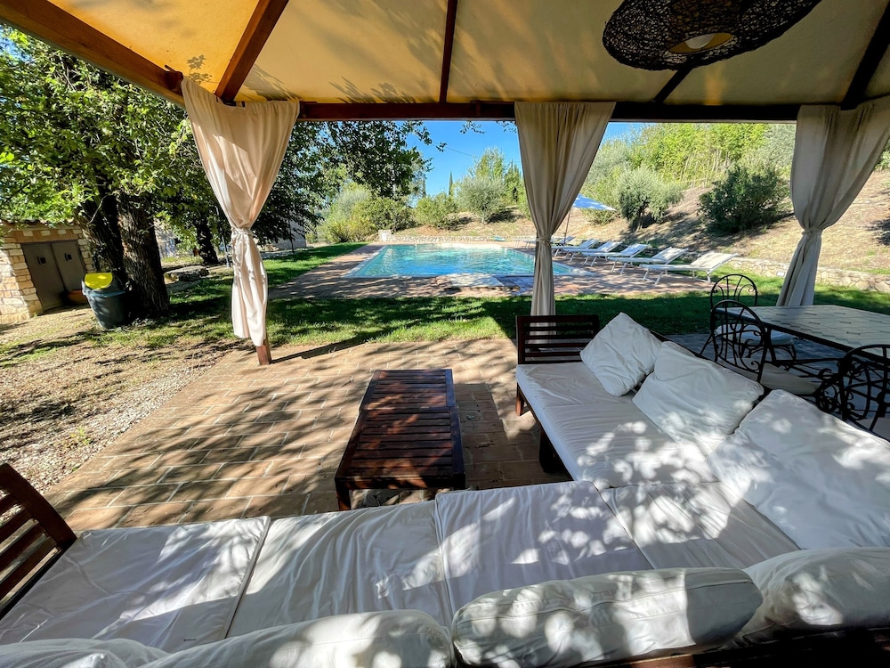 Detached Villa With Games Room, Pool, and Panoramic Views in San Damiano