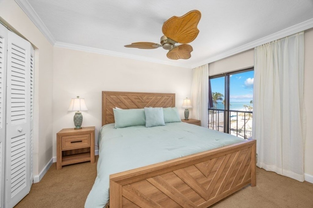 Pointe Santo E44 3 Bedroom Condo