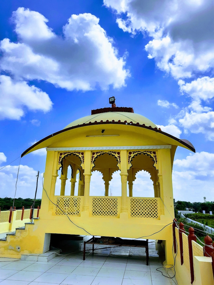 Vijayam Resort