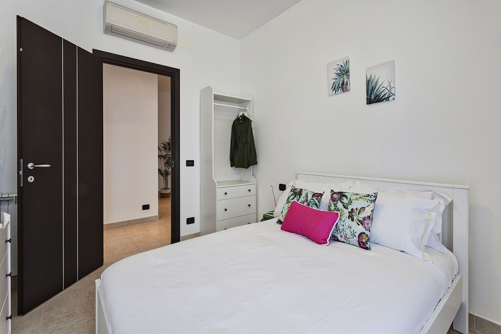 Genoa Vacations - Shelley Apartments By Wonderful Italy - Property Image 86