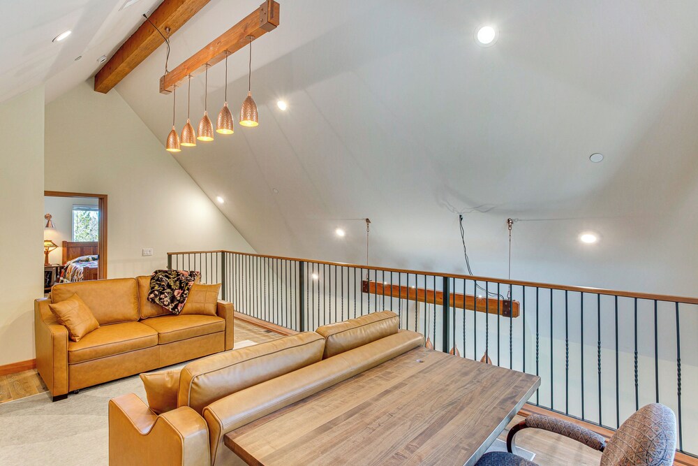 Game Room & Deck: Pet-friendly Lake Arrowhead Home