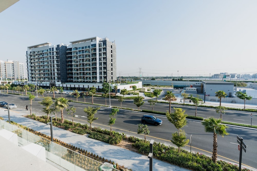 Nasma Luxury Stays - Azizi Riviera 44