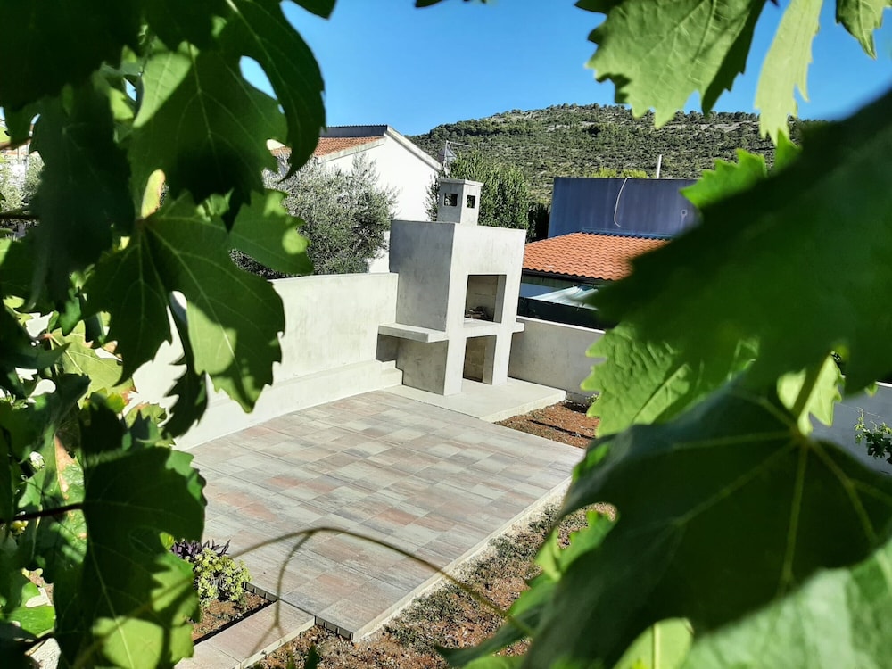 Spacious Apartment w. Balcony, big Garden & Grill view 4