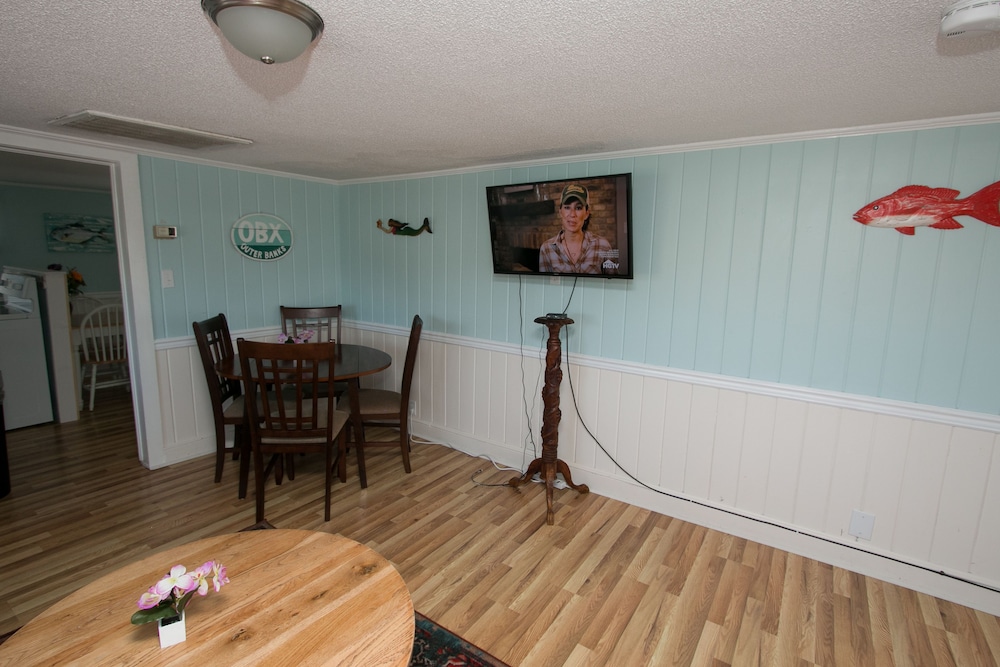 Outer Banks Motel - Village Accommodations