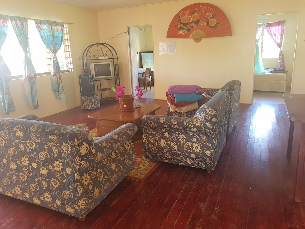 Navutovuto Accommodation - view 2
