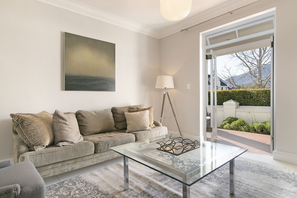 Winelands Golf Lodges at De Zalze