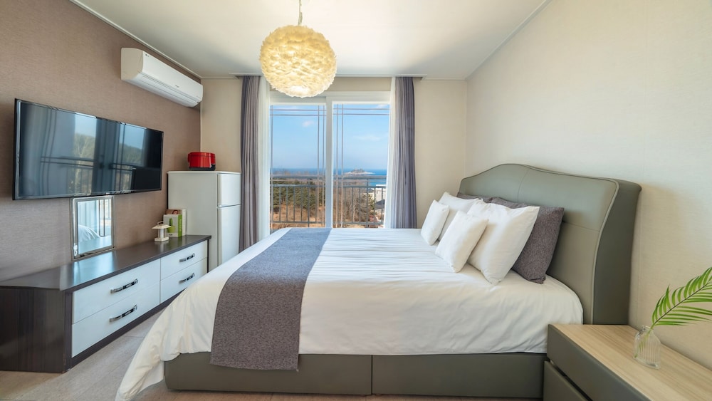 Sokcho Scenic House Pension