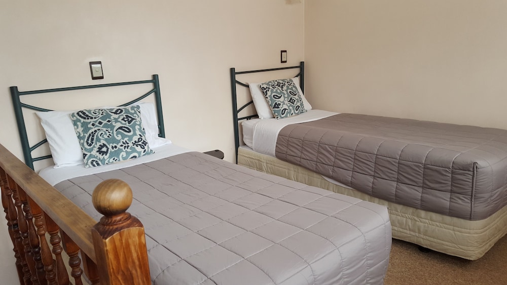 Ace Motor Lodge