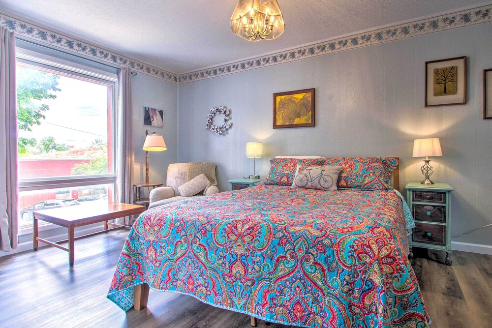 Charming Choteau Apartment: Central Location! view 2