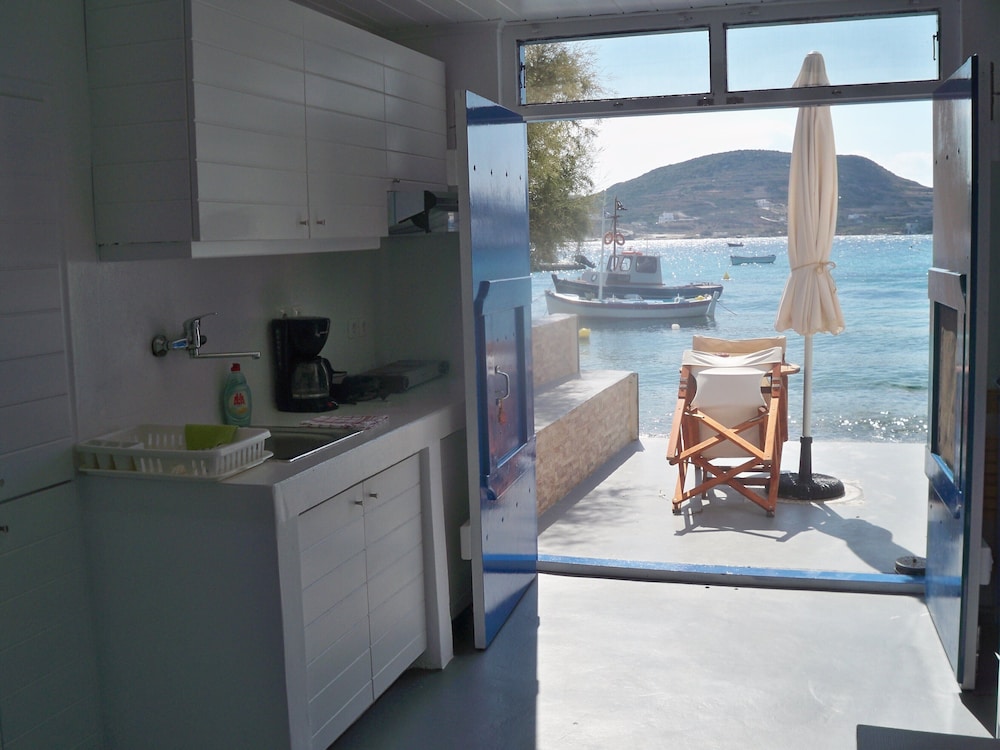 Heliotropio Studios & Apartments