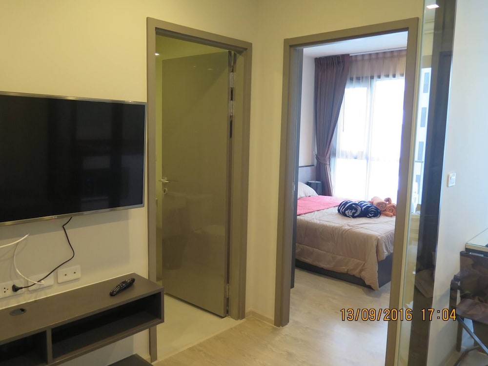 The Base Central Pattaya - 1 bdr Condo With Pool