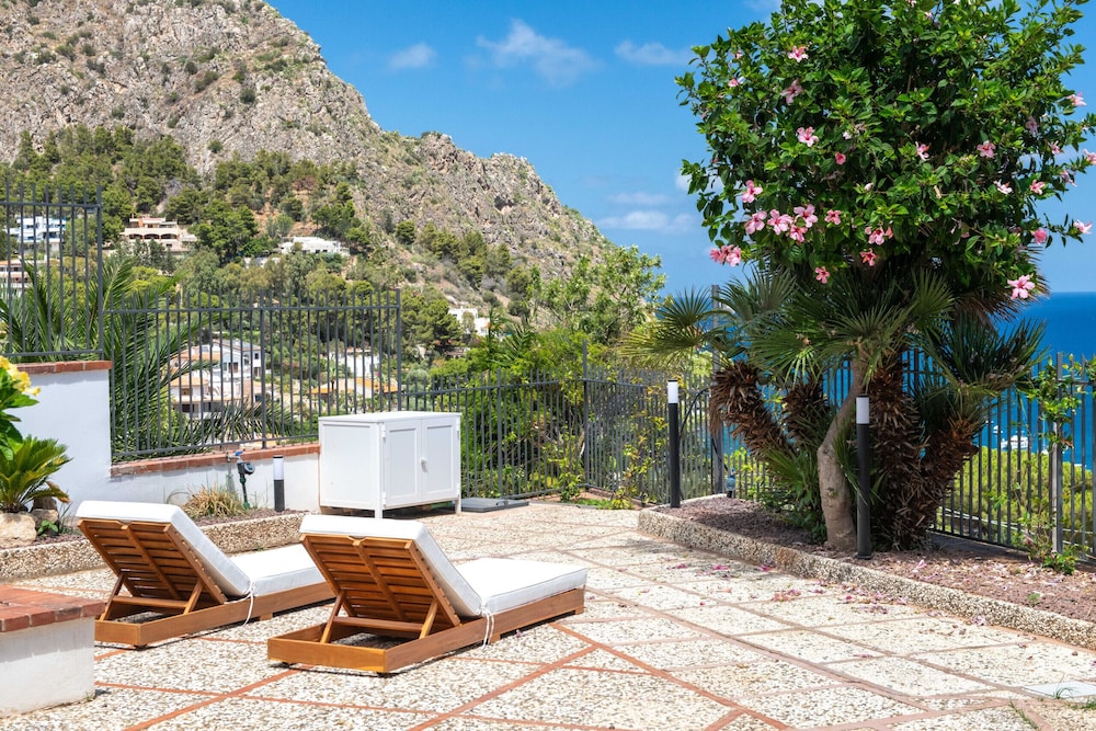 Casa Solunto Vista Mare by Wonderful Italy