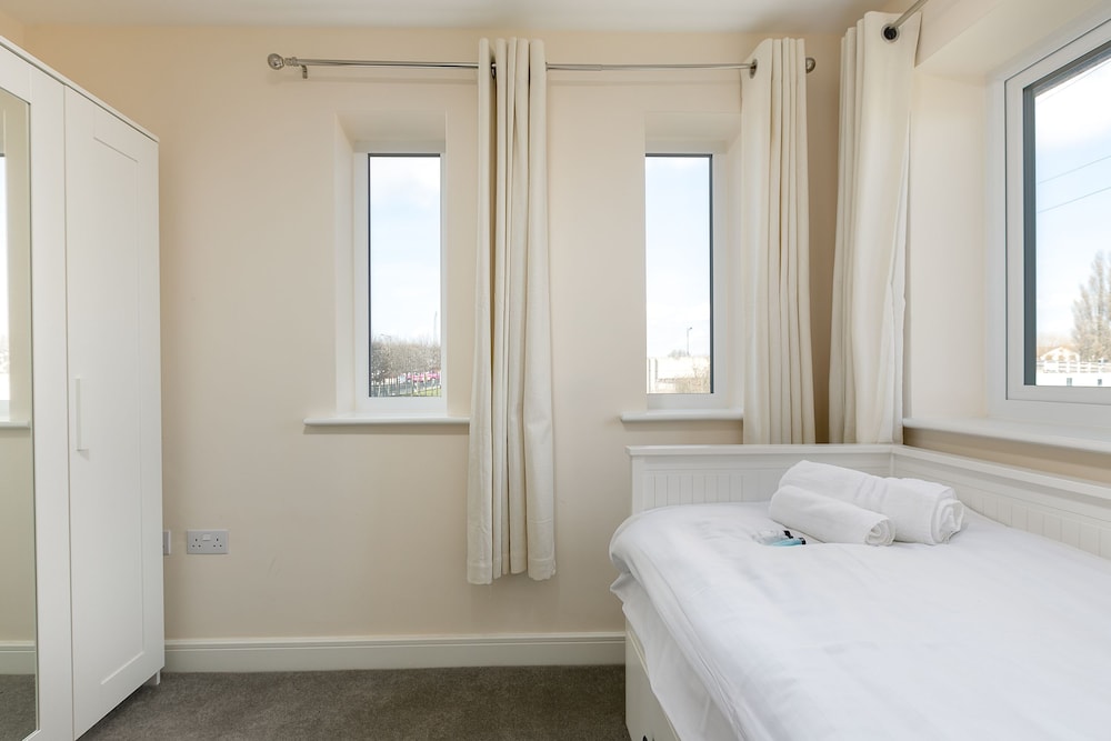 KVM - Quayside House view 3
