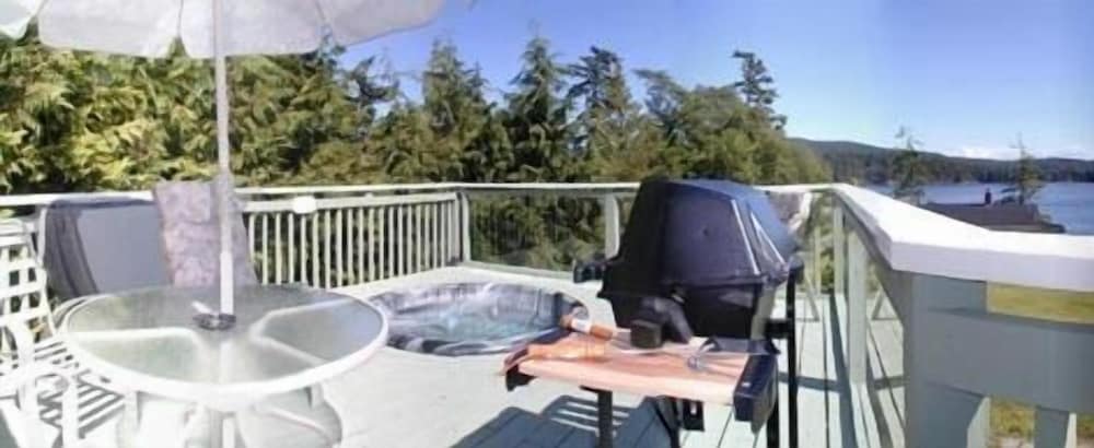 Sooke Vacations - Ty Collwyn Waterfront Retreat - Property Image 8