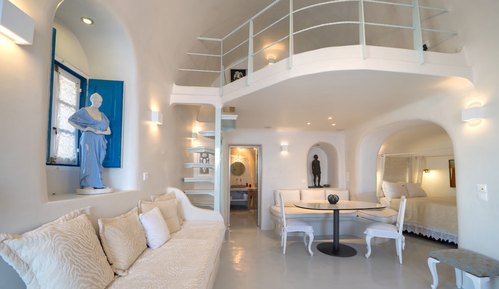 Santorini Paradise