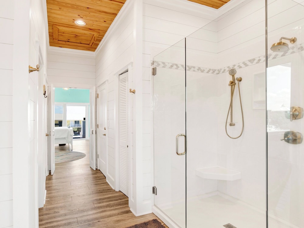 Barefeet Retreat by Southern Vacation Rentals