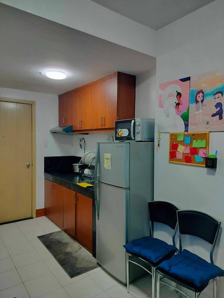 Modern Condo in Quezon City With Private Pool and City Views