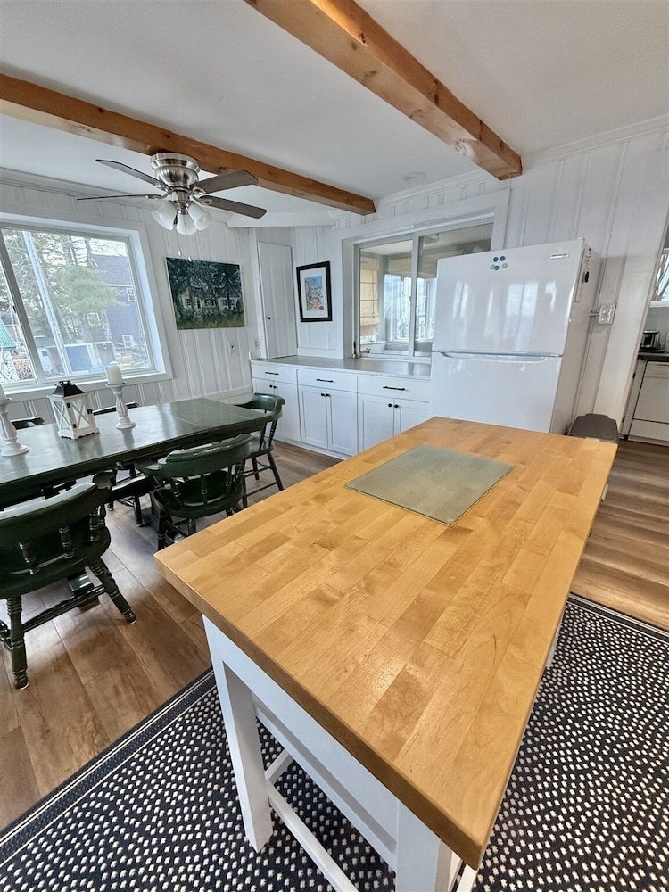 Grandview Lakefront Limit 9 4 Bedroom Home