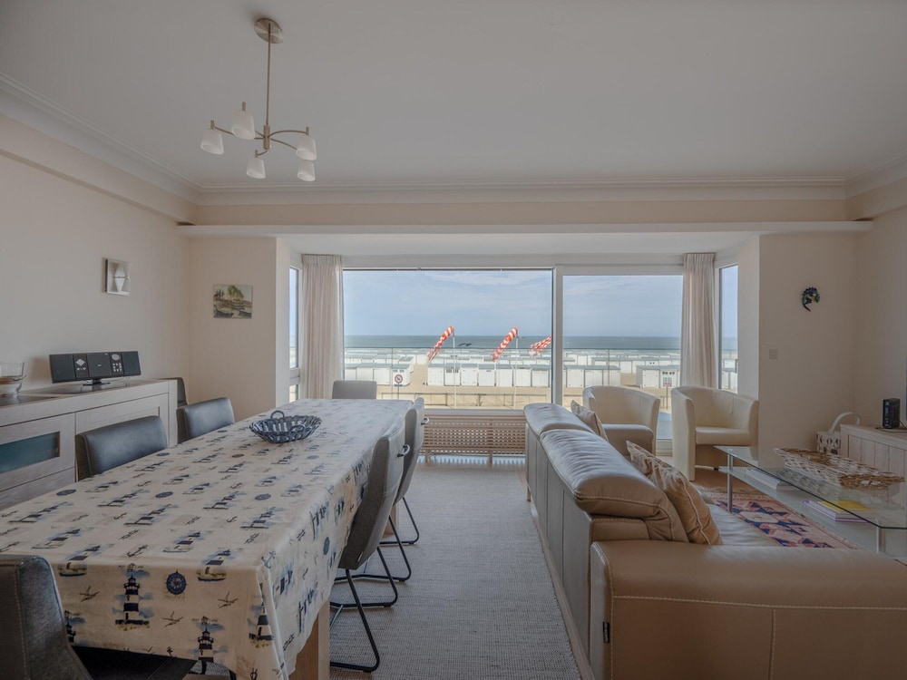 Cozy Knokke Beach Escape
