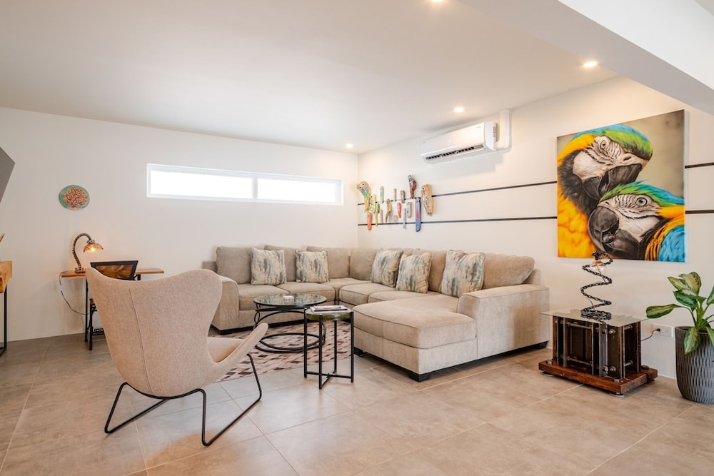 Modern Trestrapi Beach Villa 8 bed 8 Bath 2 Pools