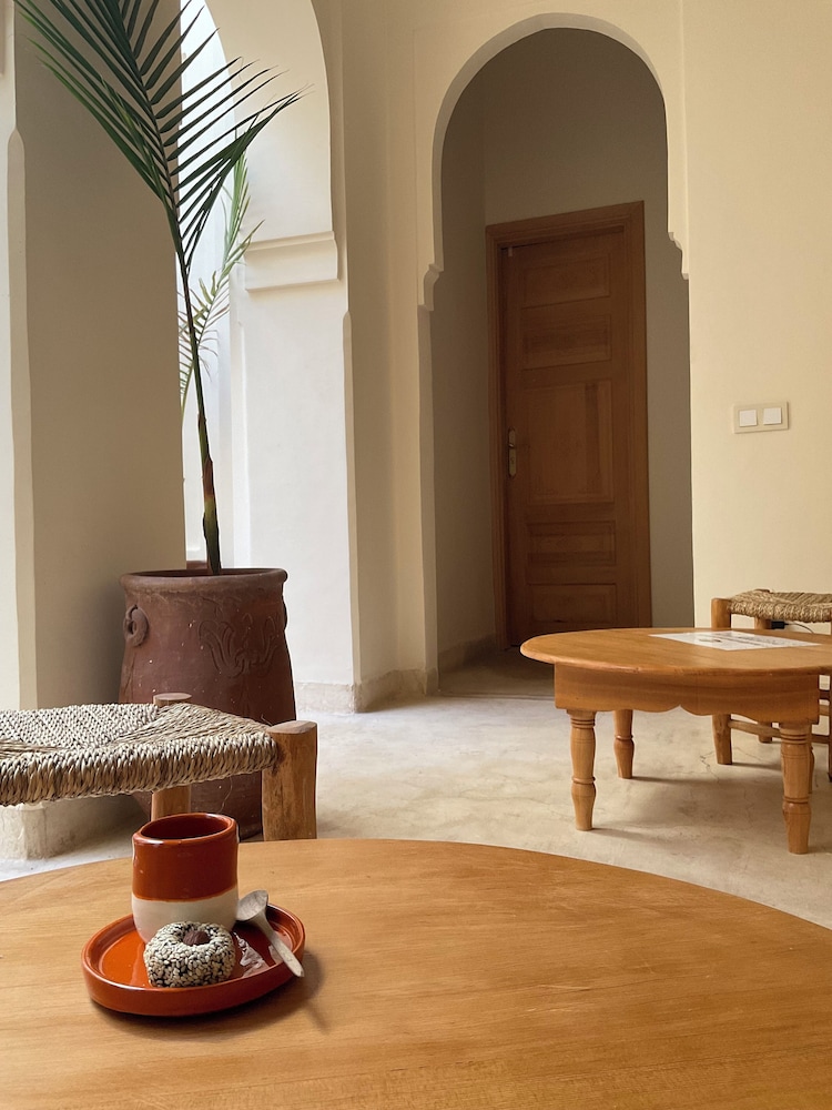 Riad Al Muhandiz