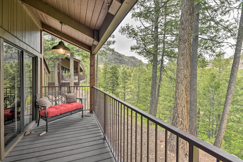 Family-friendly Durango Condo w/ Resort Amenities!