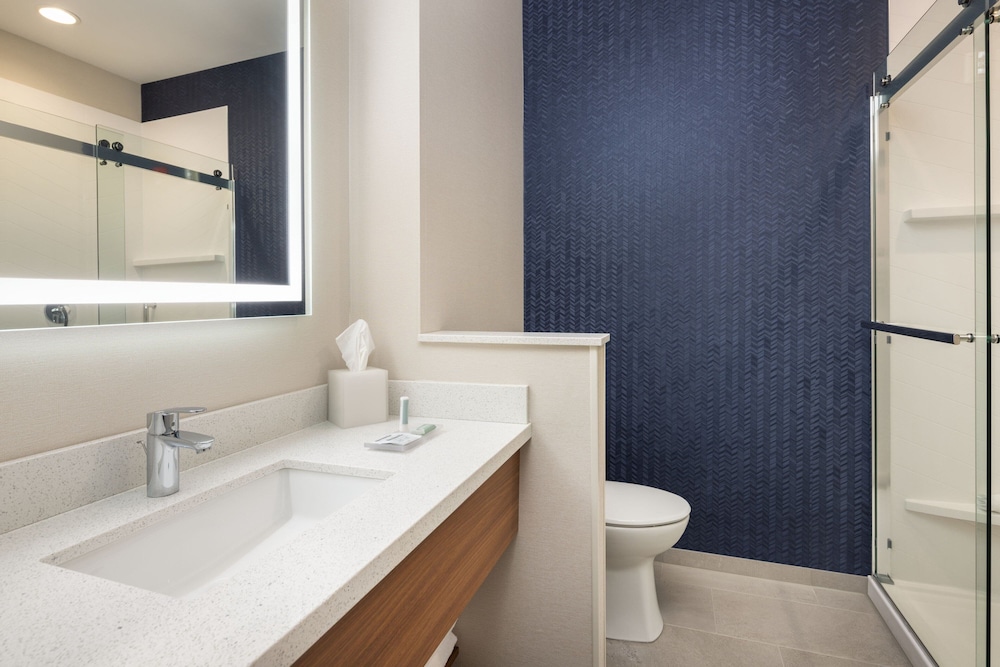 Montrose Vacations - Fairfield Inn  Suites by Marriott Montrose - Property Image 12
