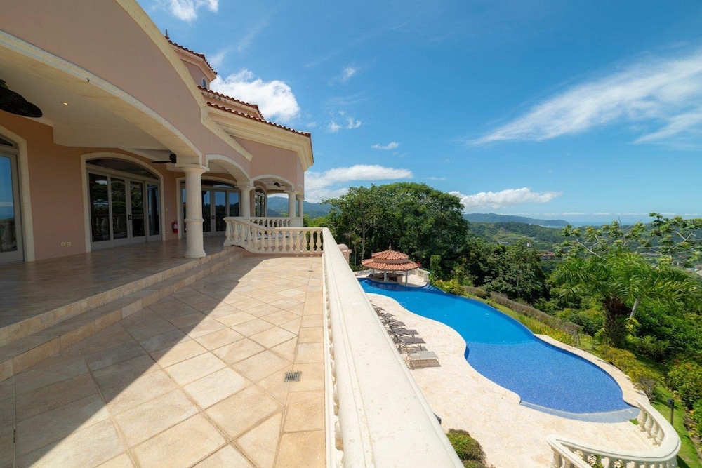 - Casa Garmus - 10 bdr Ocean View
