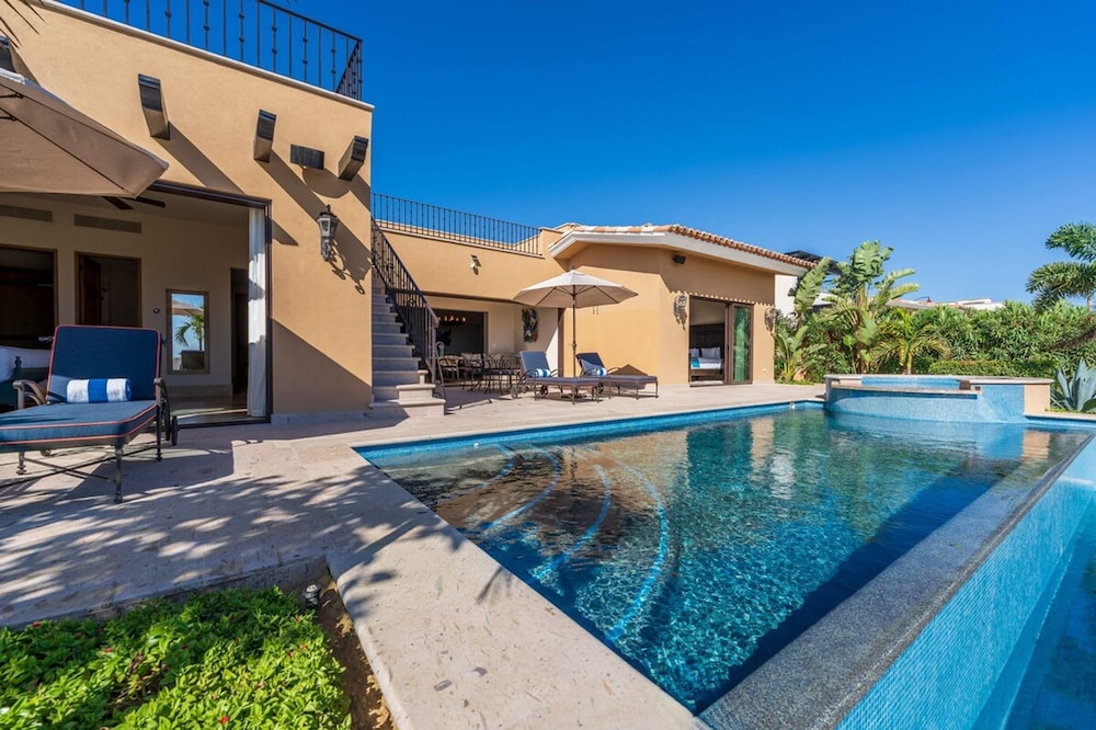 4BD Diamante Spacious Patio and Private Pool