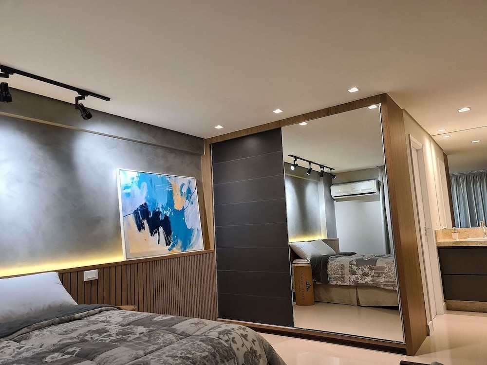 Riverside Residence
