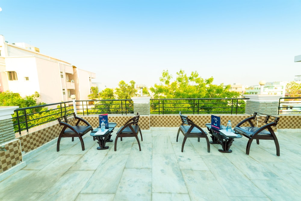 OYO 9054 Velaga Inn